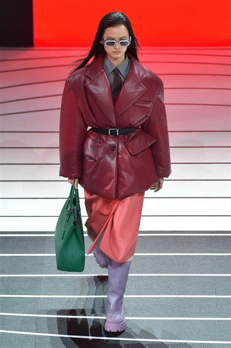 prada sfilata inverno 2020|Prada.